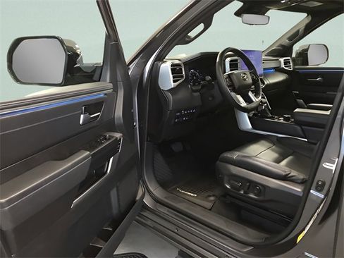Used 2023 Toyota Tundra Platinum image 9