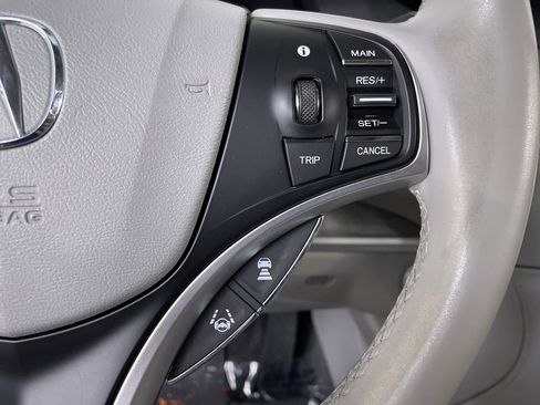 Used 2018 Acura RLX w/ Technology Package image 28