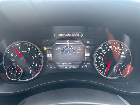Used 2024 RAM 2500 Laramie w/ Night Edition AWD/4WD image 14