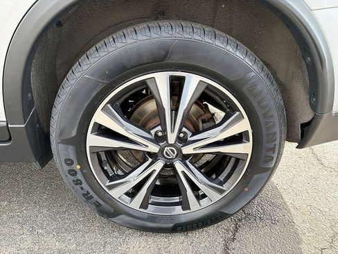 Used 2018 Nissan Rogue SL AWD/4WD image 19