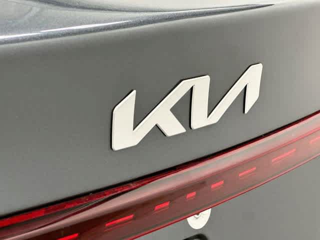 Used 2023 Kia Forte LXS w/ LXS Technology Package FWD image 25