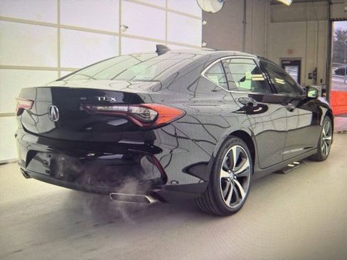 Used 2024 Acura TLX w/ Technology Package image 4