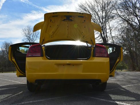Used 2007 Dodge Charger SRT8 w/ SRT Option Group III image 16