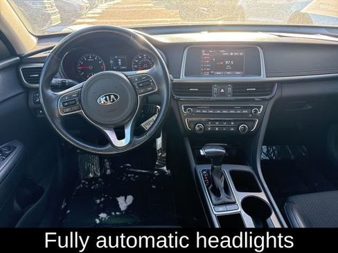 Used 2018 Kia Optima S w/ Panoramic Sunroof Package image 14