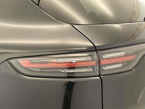 Certified 2023 Porsche Cayenne S Platinum AWD/4WD image 16