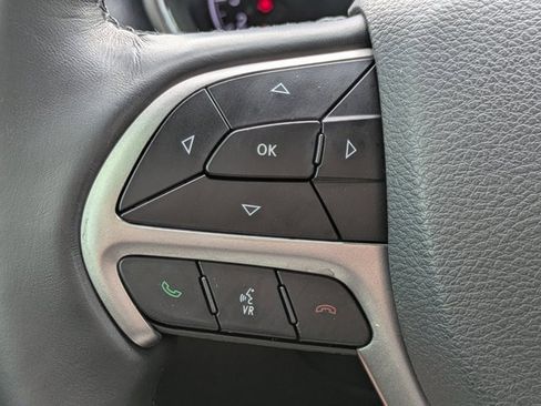 Used 2021 Jeep Grand Cherokee Laredo X image 22