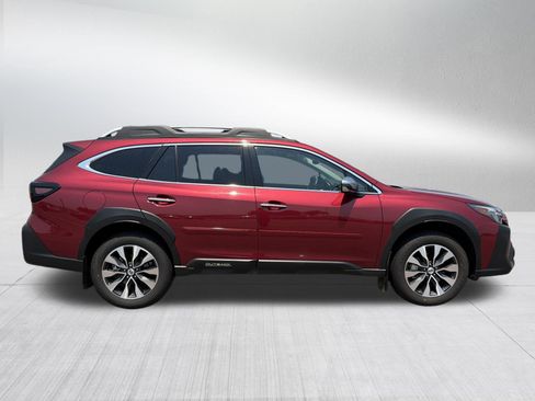 Certified 2025 Subaru Outback Touring AWD/4WD image 8