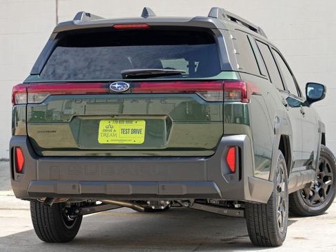 Used 2026 Subaru Outback Limited AWD/4WD image 5