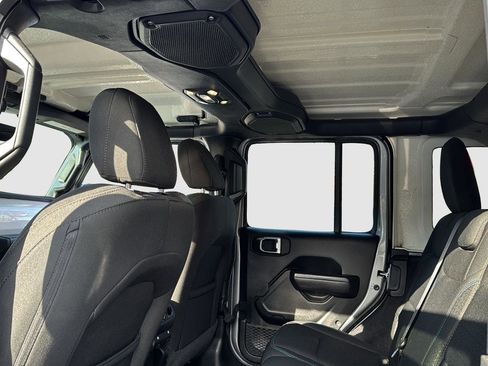 Used 2021 Jeep Wrangler Unlimited Islander image 30