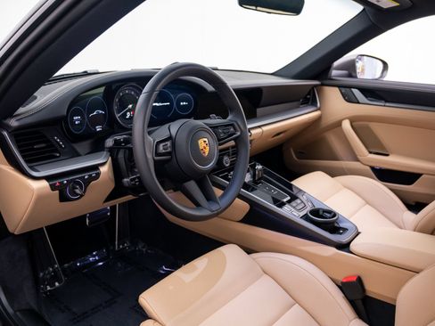 Used 2022 Porsche 911 Carrera RWD image 16
