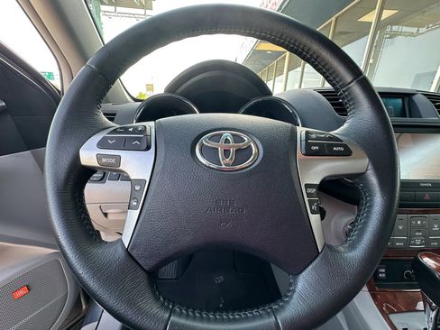 Used 2012 Toyota Highlander Limited w/ Tow Pkg FWD image 25