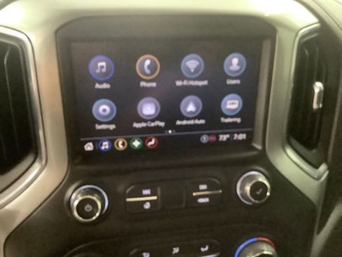 Used 2022 Chevrolet Silverado 2500 LT w/ Midnight Edition AWD/4WD image 18