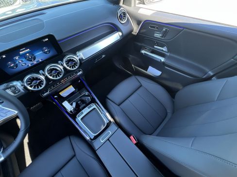 New 2026 Mercedes-Benz GLB 250 4MATIC image 14