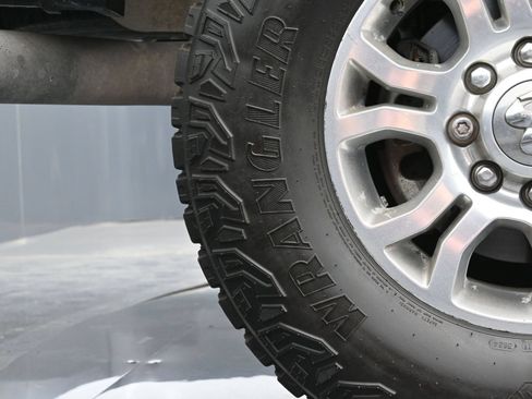 Used 2018 RAM 2500 Laramie w/ Off Road Package AWD/4WD image 44