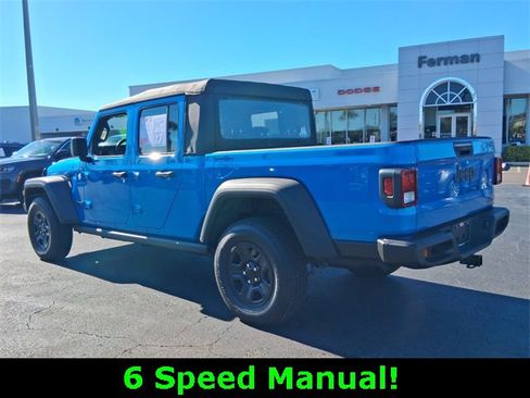 Used 2021 Jeep Gladiator Sport image 5