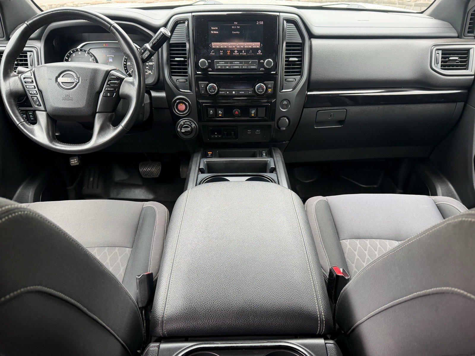 Used 2023 Nissan Titan SV w/ SV Convenience Package AWD/4WD image 15