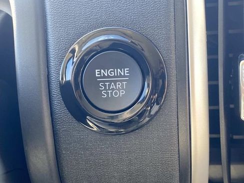 Certified 2025 Ford Expedition Active image 32