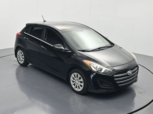 Used 2016 Hyundai Elantra GT FWD image 29