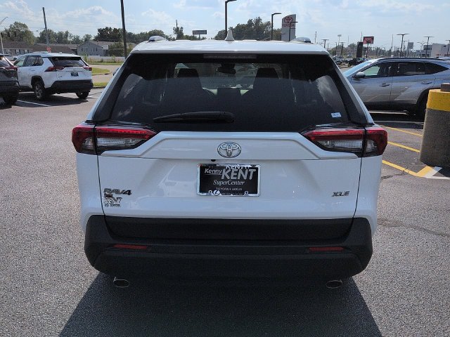 Certified 2025 Toyota RAV4 XLE FWD image 6
