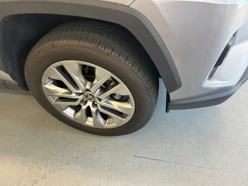 Used 2023 Toyota RAV4 XLE Premium FWD image 8