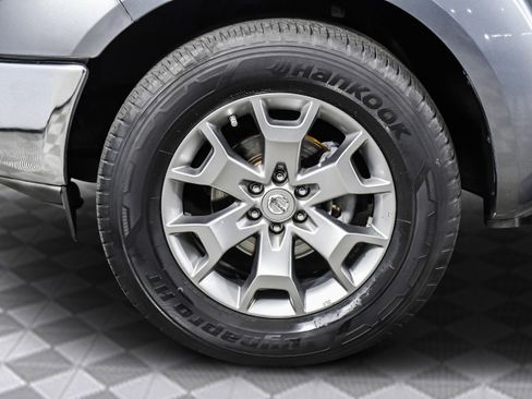 Used 2019 Nissan Frontier SL image 28