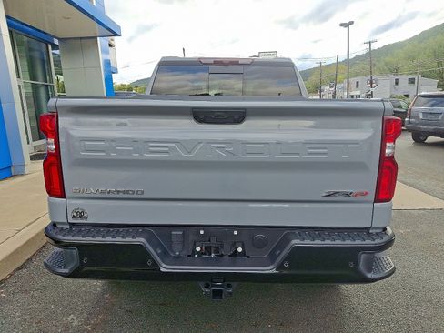 Certified 2024 Chevrolet Silverado 1500 ZR2 image 5