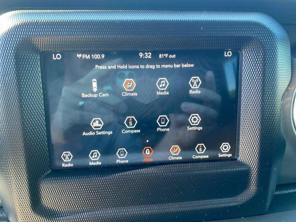 Used 2019 Jeep Wrangler Unlimited Sahara AWD/4WD image 12
