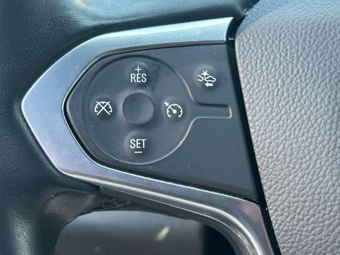 Certified 2023 Chevrolet Traverse LT FWD image 20