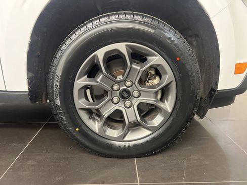 Certified 2022 Ford Maverick XLT FWD image 7