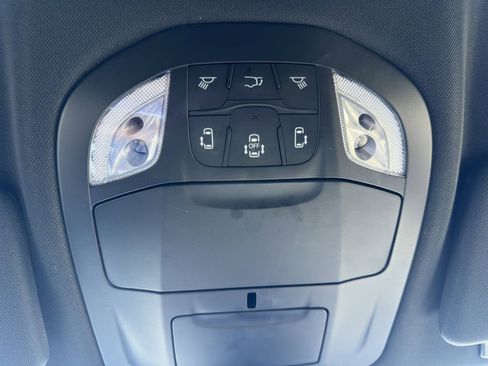 Used 2023 Chrysler Pacifica Touring-L w/ S Appearance Package image 26