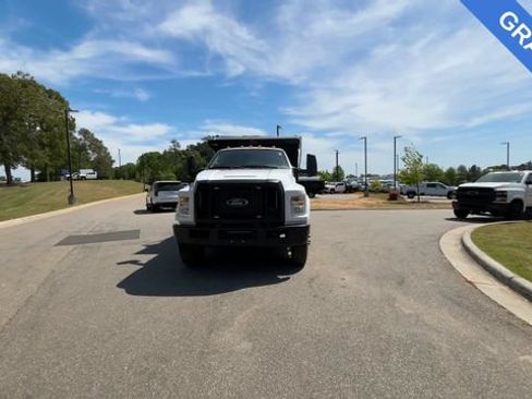 Used 2022 Ford F650 2WD Crew Cab Super Duty image 8