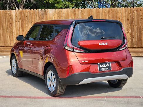 New 2025 Kia Soul S image 3