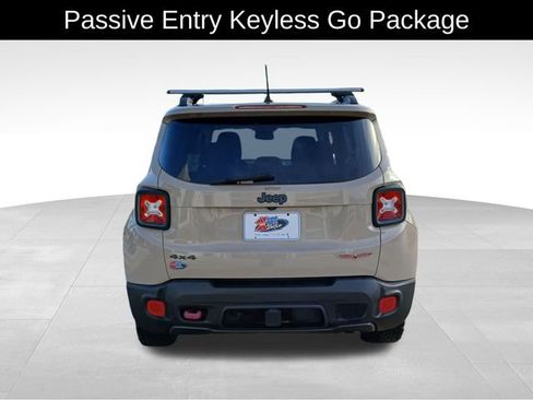 Used 2016 Jeep Renegade Trailhawk image 5