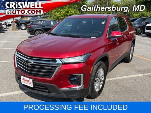 Used 2023 Chevrolet Traverse LT FWD image 1