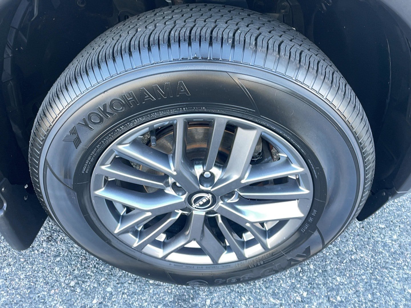 Used 2023 Nissan Rogue S AWD/4WD image 4
