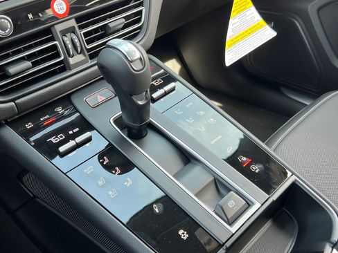 New 2026 Porsche Macan S image 28