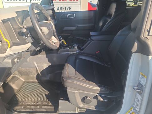 Used 2022 Ford Bronco Badlands AWD/4WD image 14