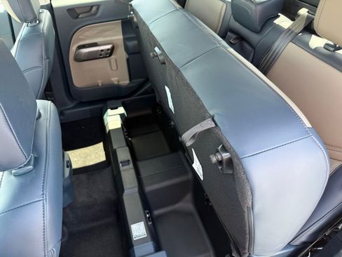New 2025 Ford Maverick Lariat AWD/4WD image 32