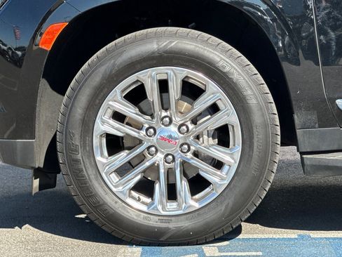 Used 2023 GMC Yukon SLT image 33