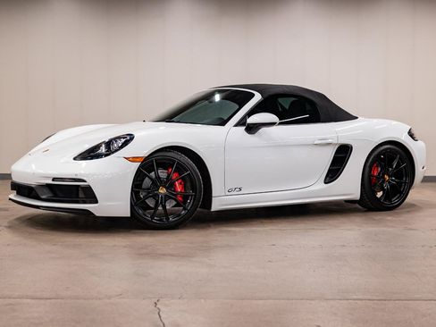 Used 2018 Porsche 718 Boxster GTS RWD image 22