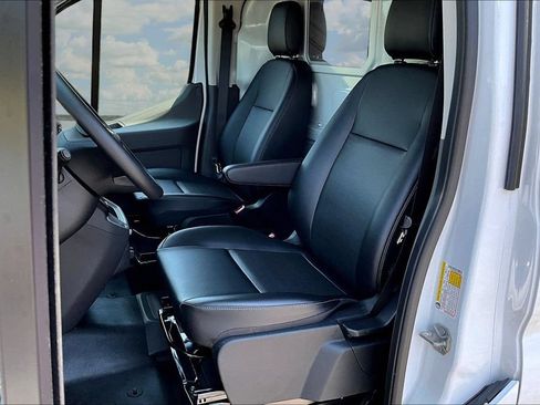 Certified 2025 Ford Transit 150 Low Roof RWD image 22