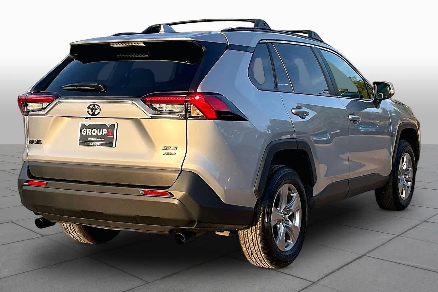 Used 2025 Toyota RAV4 XLE w/ Weather Package AWD/4WD image 13