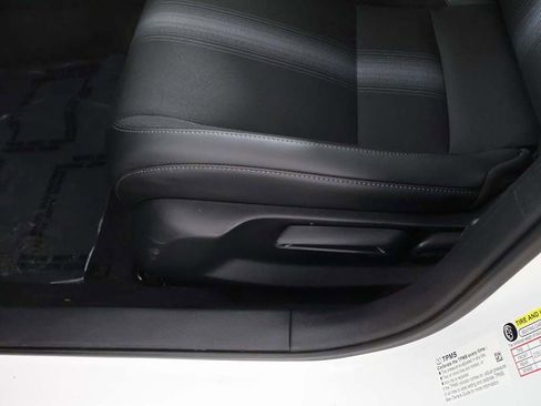 Used 2025 Honda Civic Sport image 26