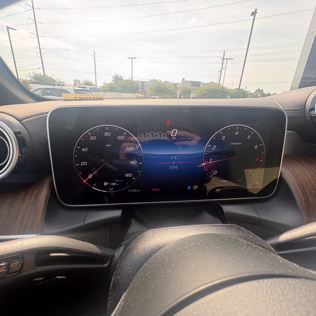 Used 2026 Mercedes-Benz GLC 300 4MATIC image 10