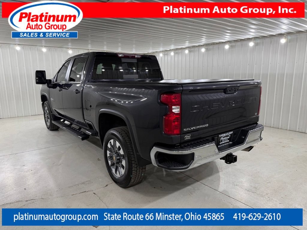 Used 2024 Chevrolet Silverado 2500 LT w/ Texas Edition AWD/4WD image 3