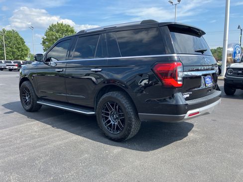 Used 2022 Ford Expedition Limited RWD image 4