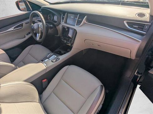 Used 2025 INFINITI QX50 Luxe image 22