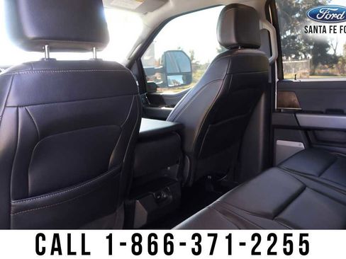 Used 2023 Ford F250 Lariat w/ Chrome Package image 27