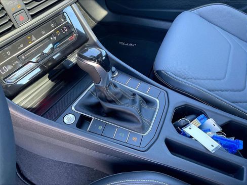 New 2026 Volkswagen Jetta SEL image 14