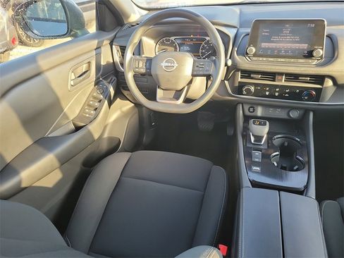 Certified 2025 Nissan Rogue S image 10